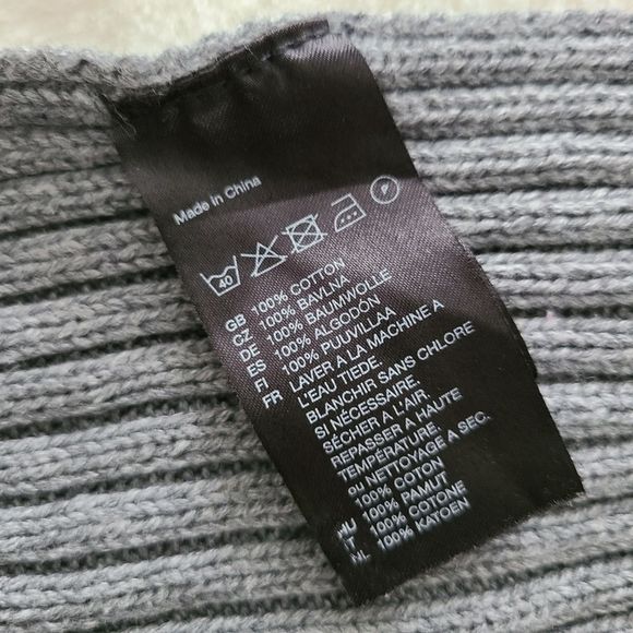 H&M Scarf - Picture 4 of 12